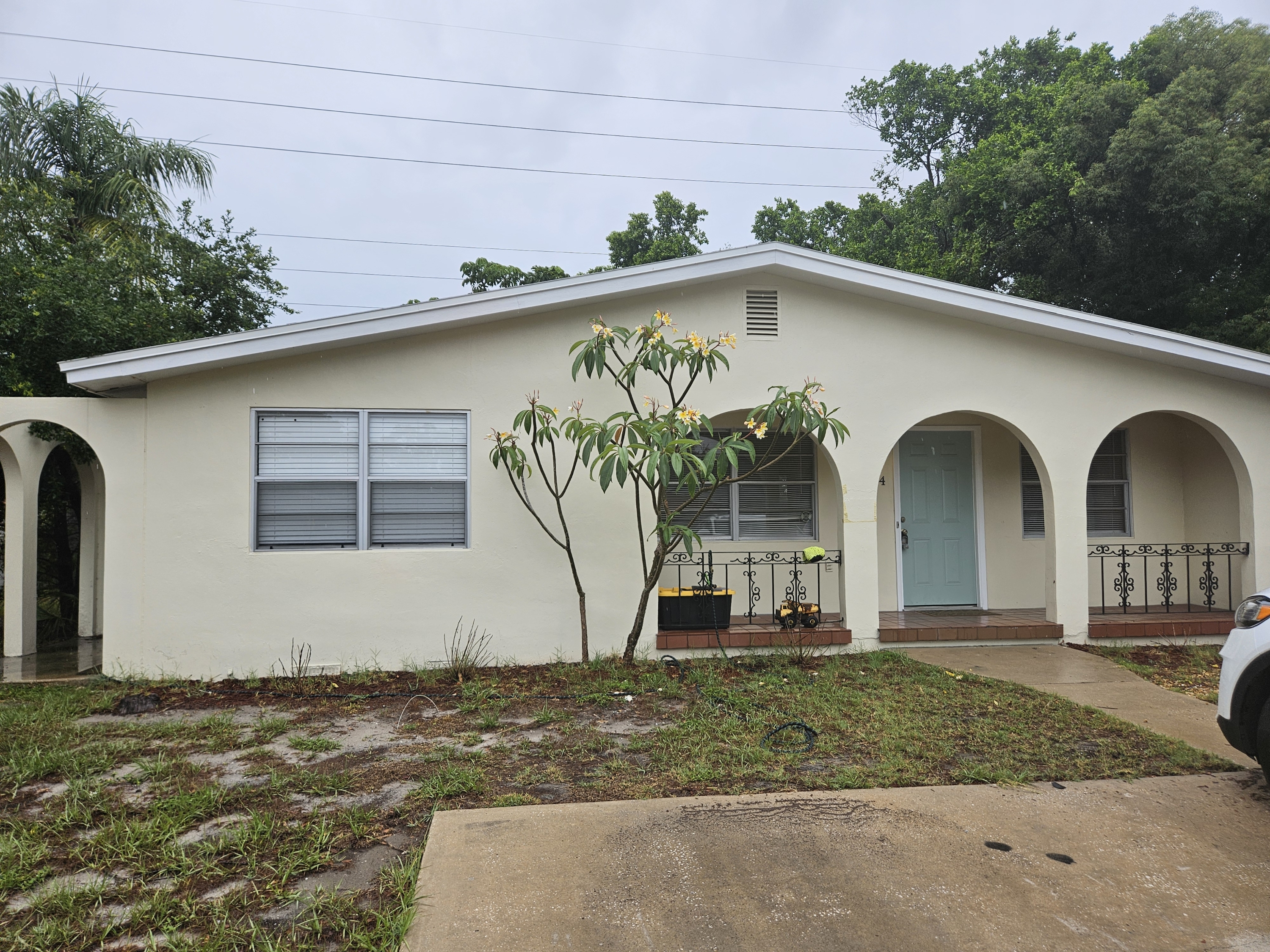 614 Dogwood Ct