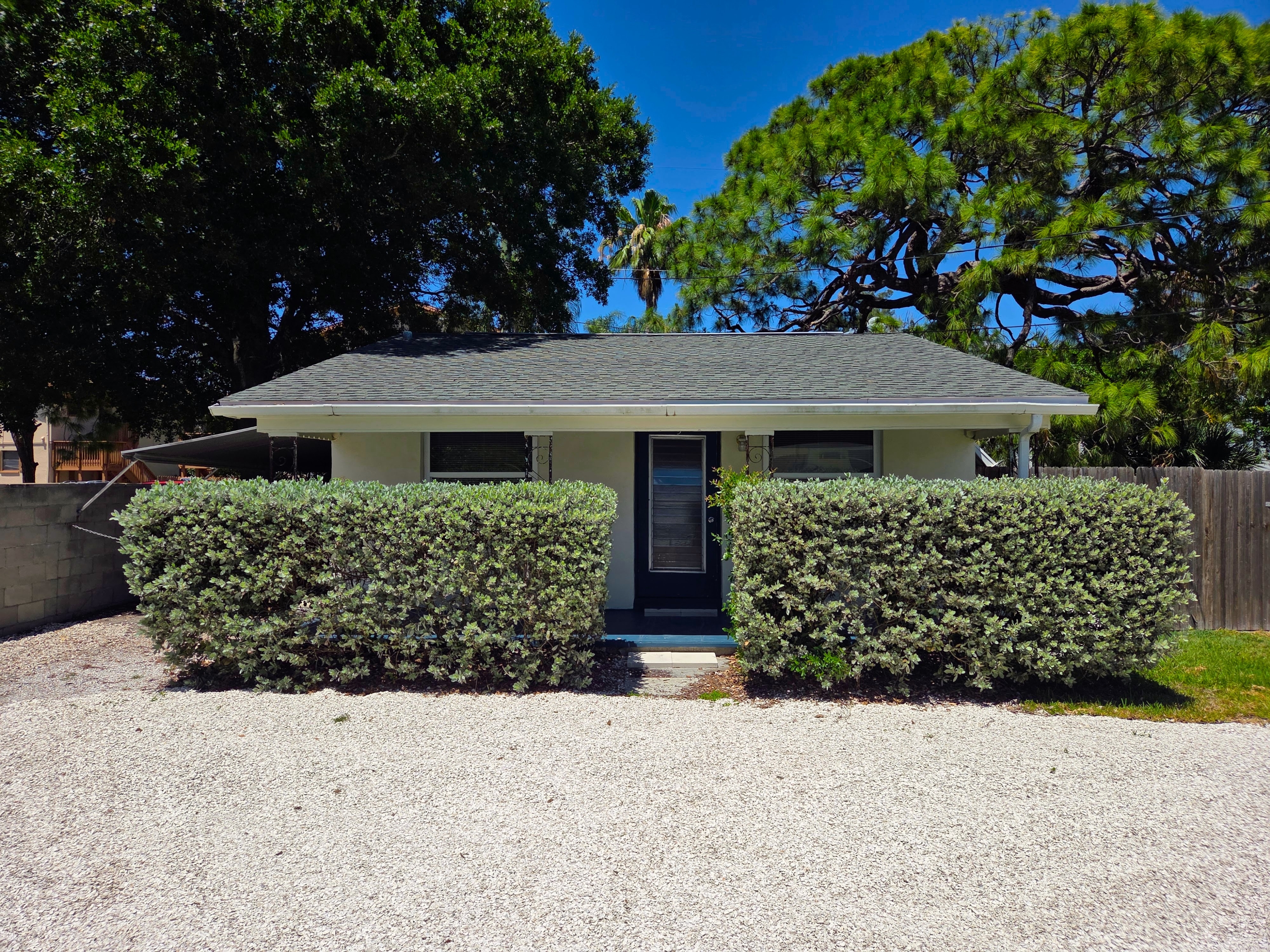 6931 Hibiscus Avenue #2B
