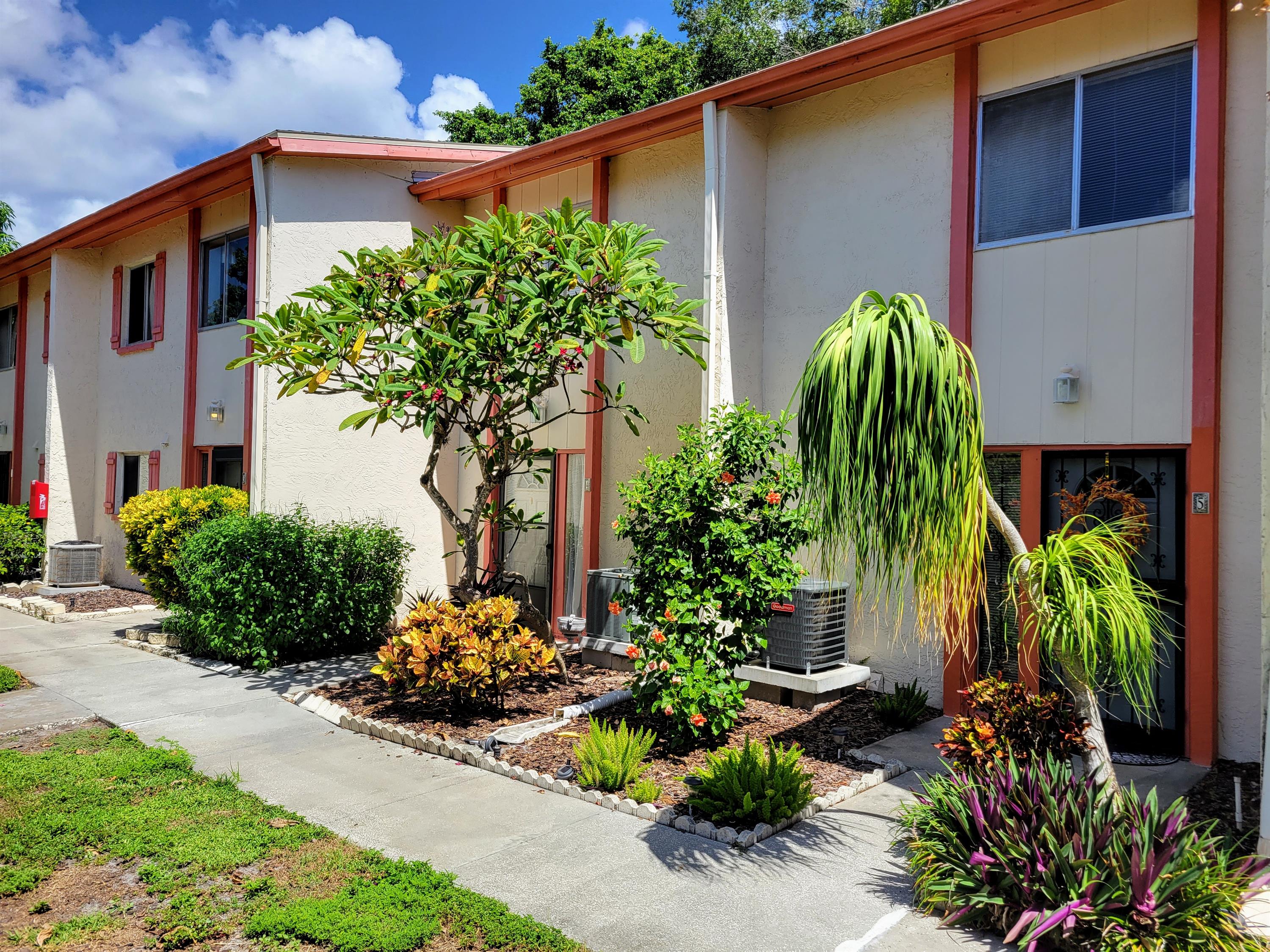 1635 58th Terrace S # 4 - 4
