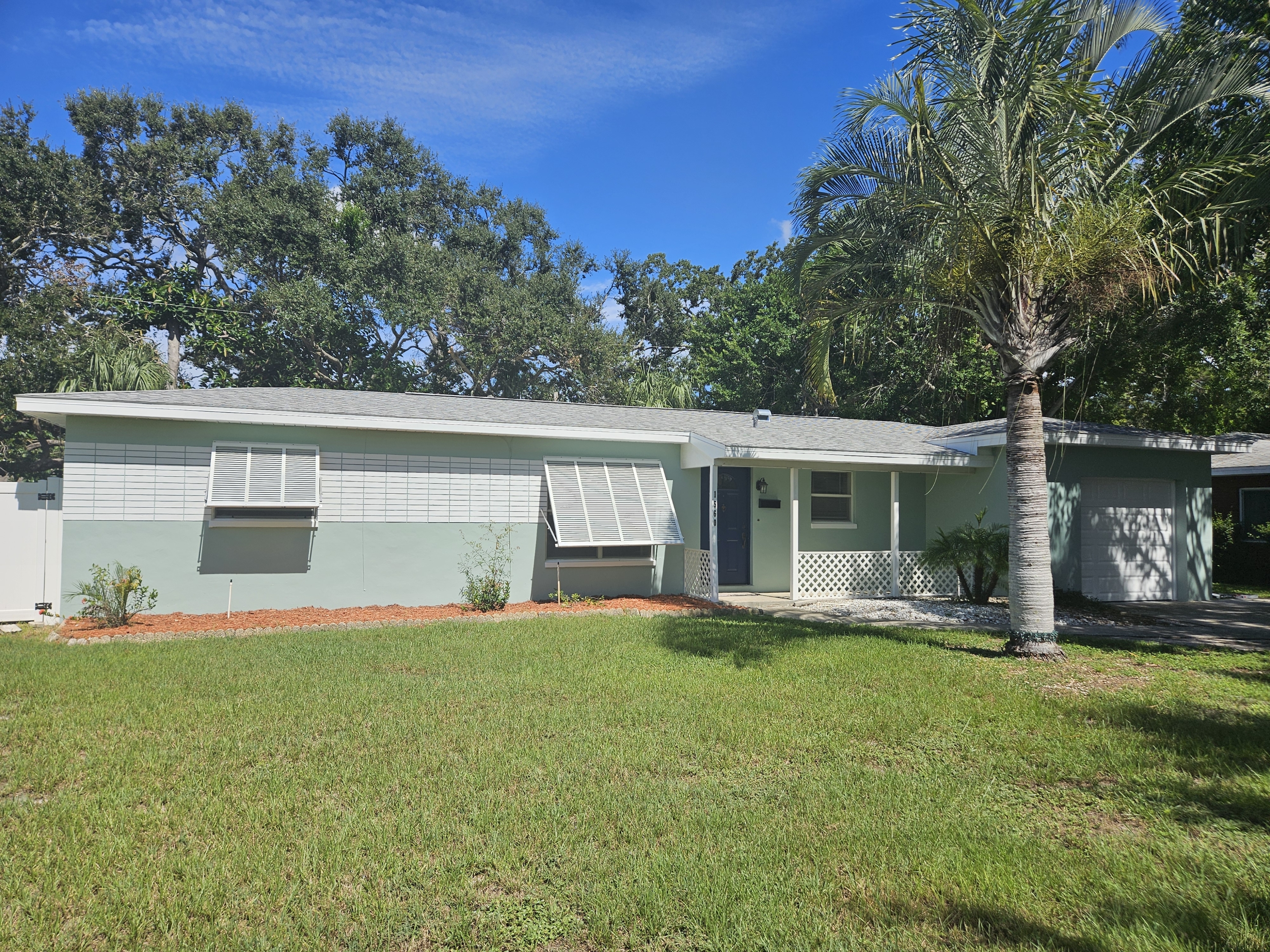 1560 Robinson Drive North