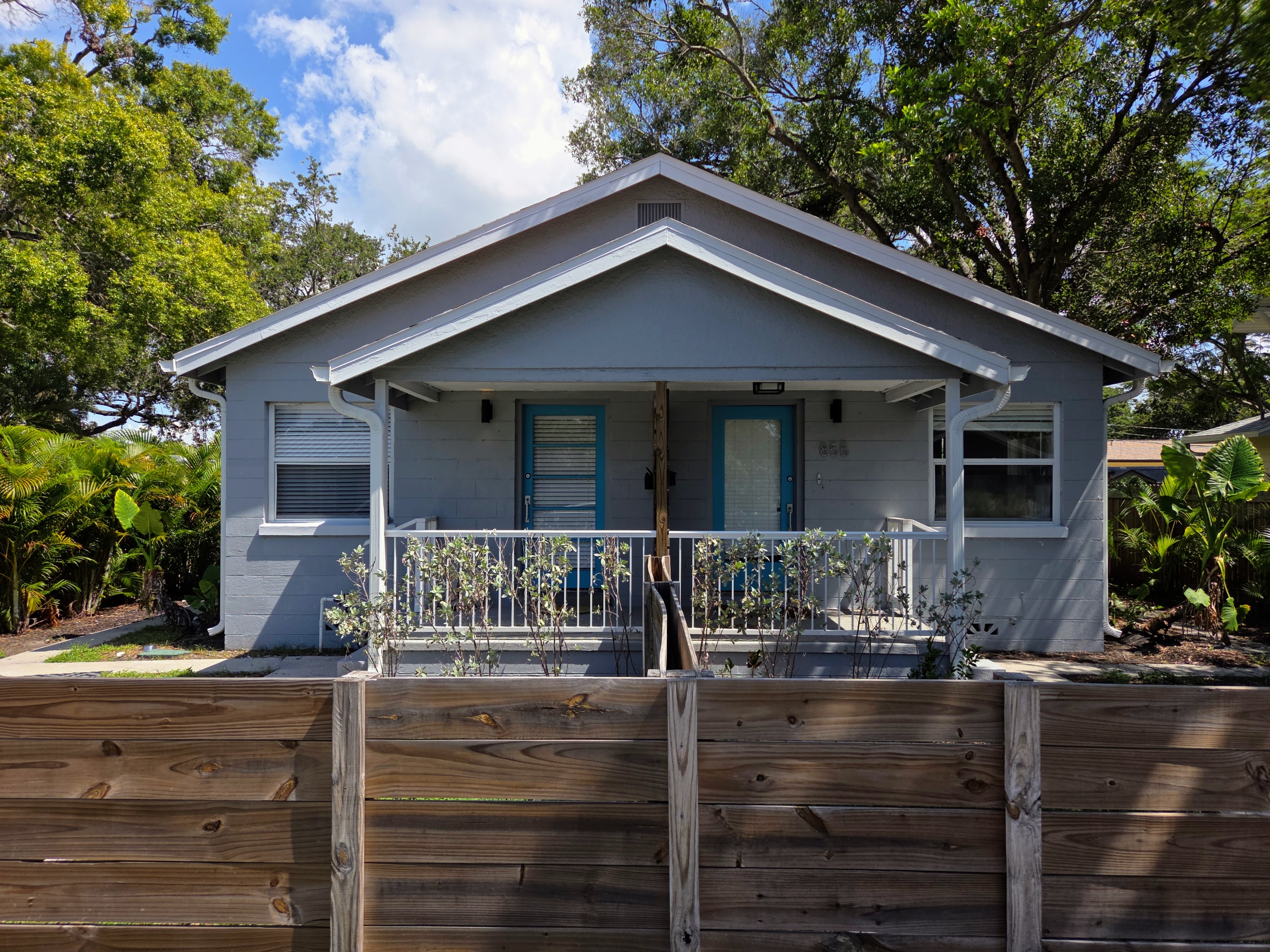 857 22nd Avenue North - 855